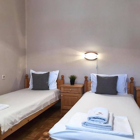 Hotel Къща За Гости Загорски Kalofer Exterior foto